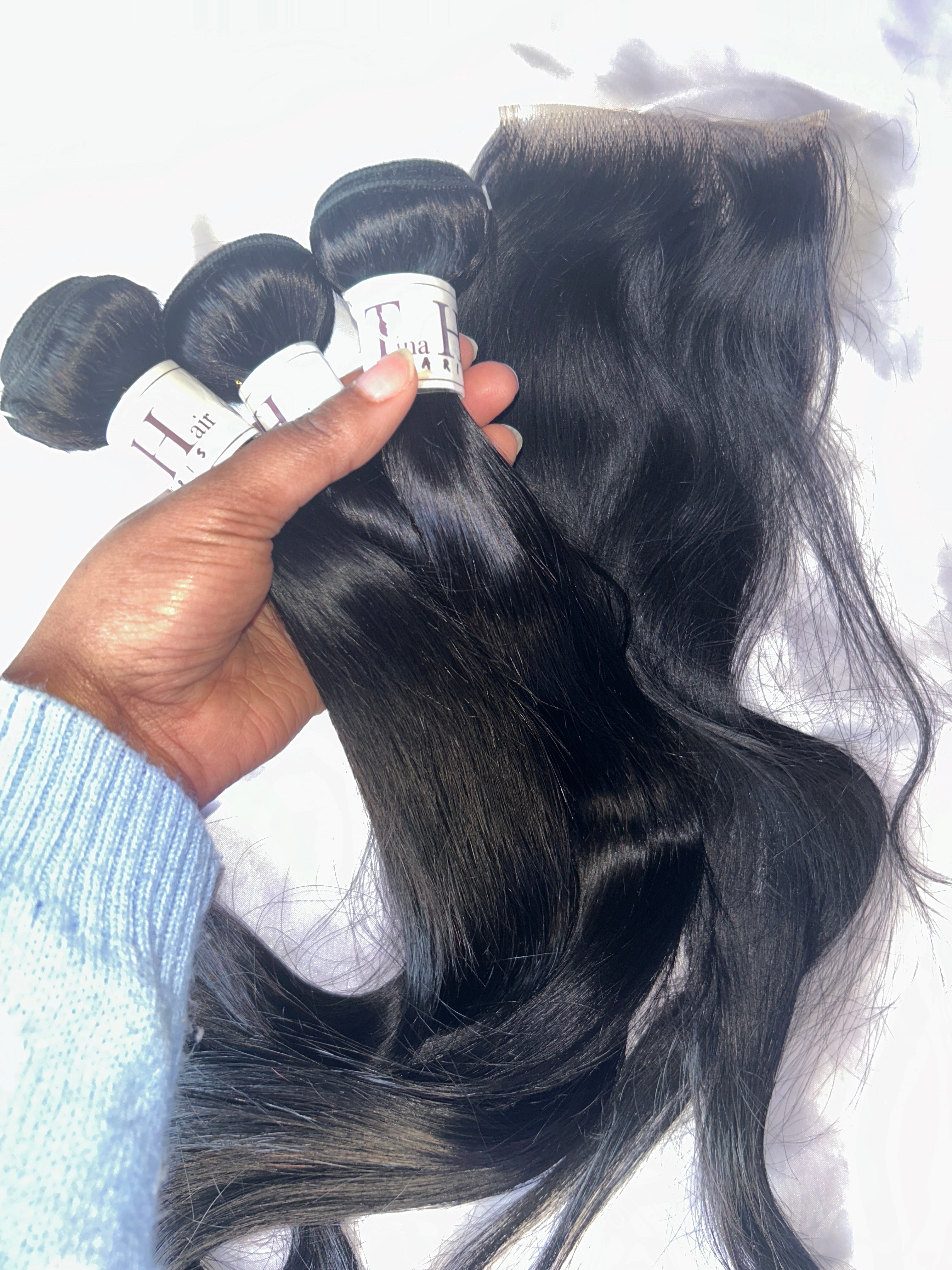 Maria : Peruvian Straight Raw Hair Bundles with Lace Closure